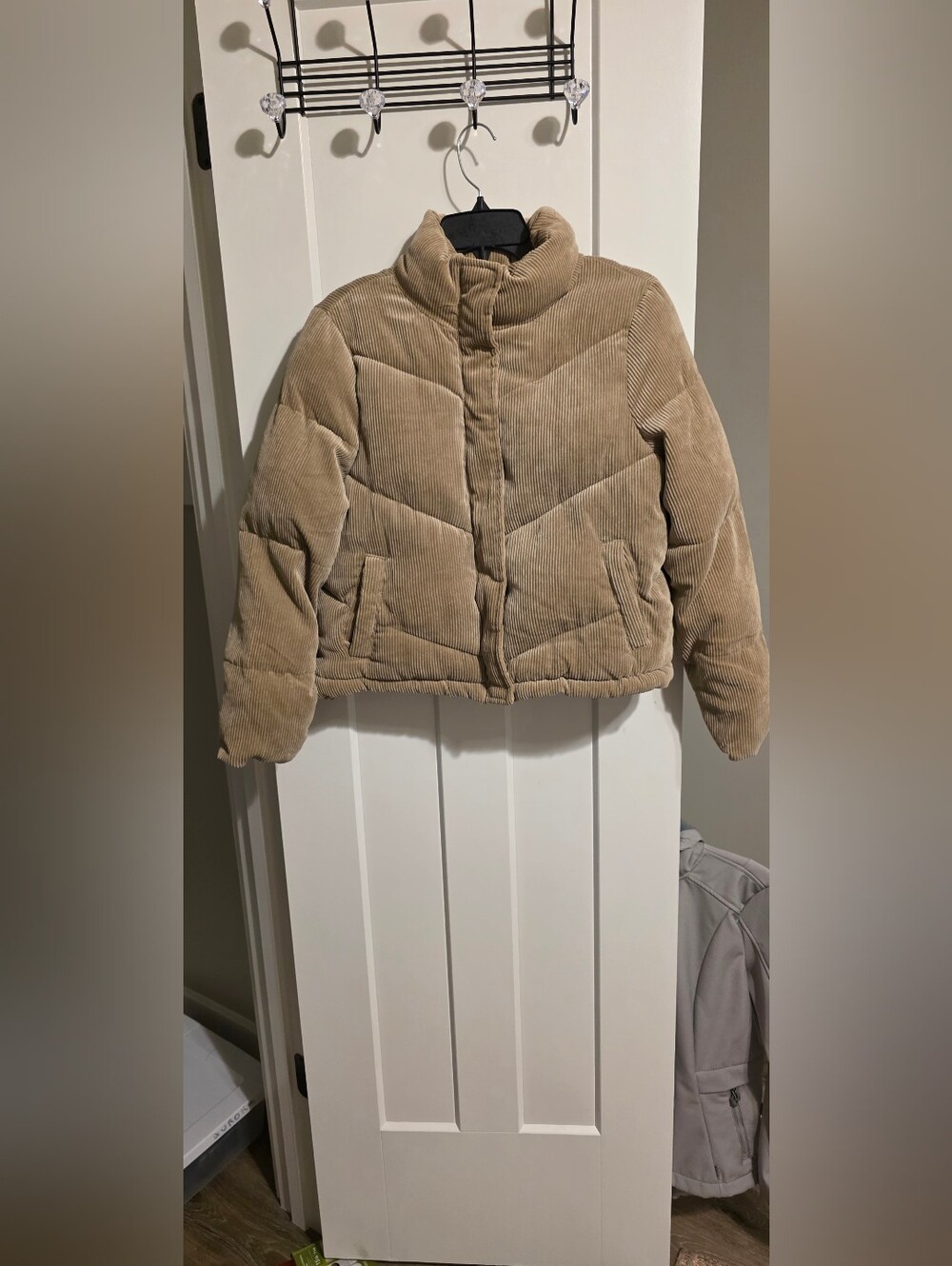 Corduroy Puffer Jacket in Tan (Size Medium)